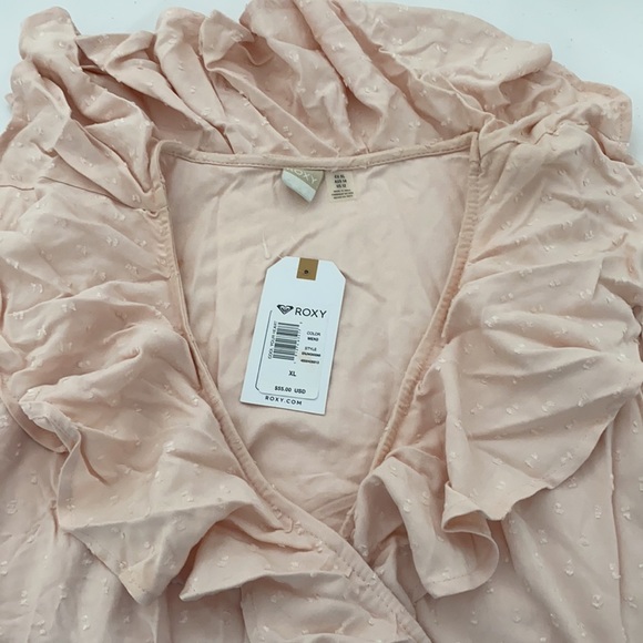 New Roxy “Cool Your Heart” Women’s size XL/Size 12 pale pink shorts romper. - Picture 3 of 6